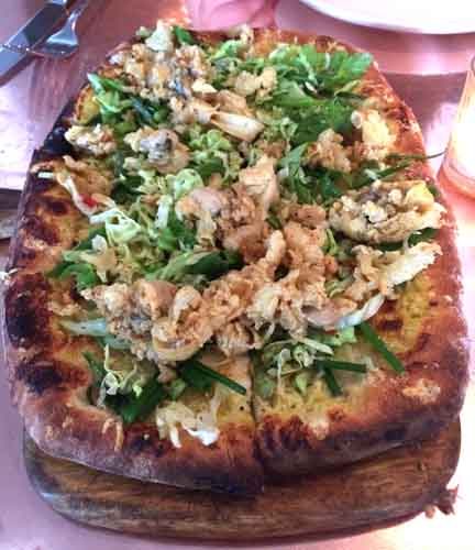 oyster-pizza-buccan